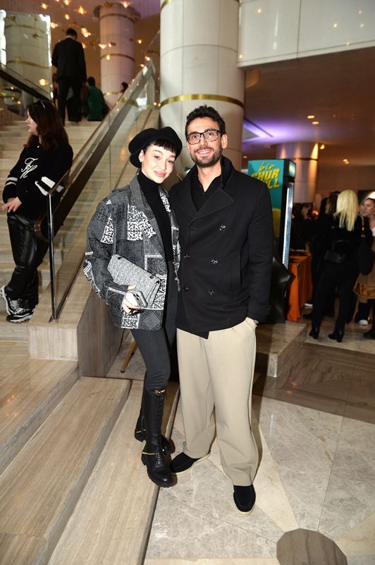 Bollywood I��lt�s� Raffles �stanbul�u Sard� Ünlüler Al��veri� Davetinde Bulu�tu